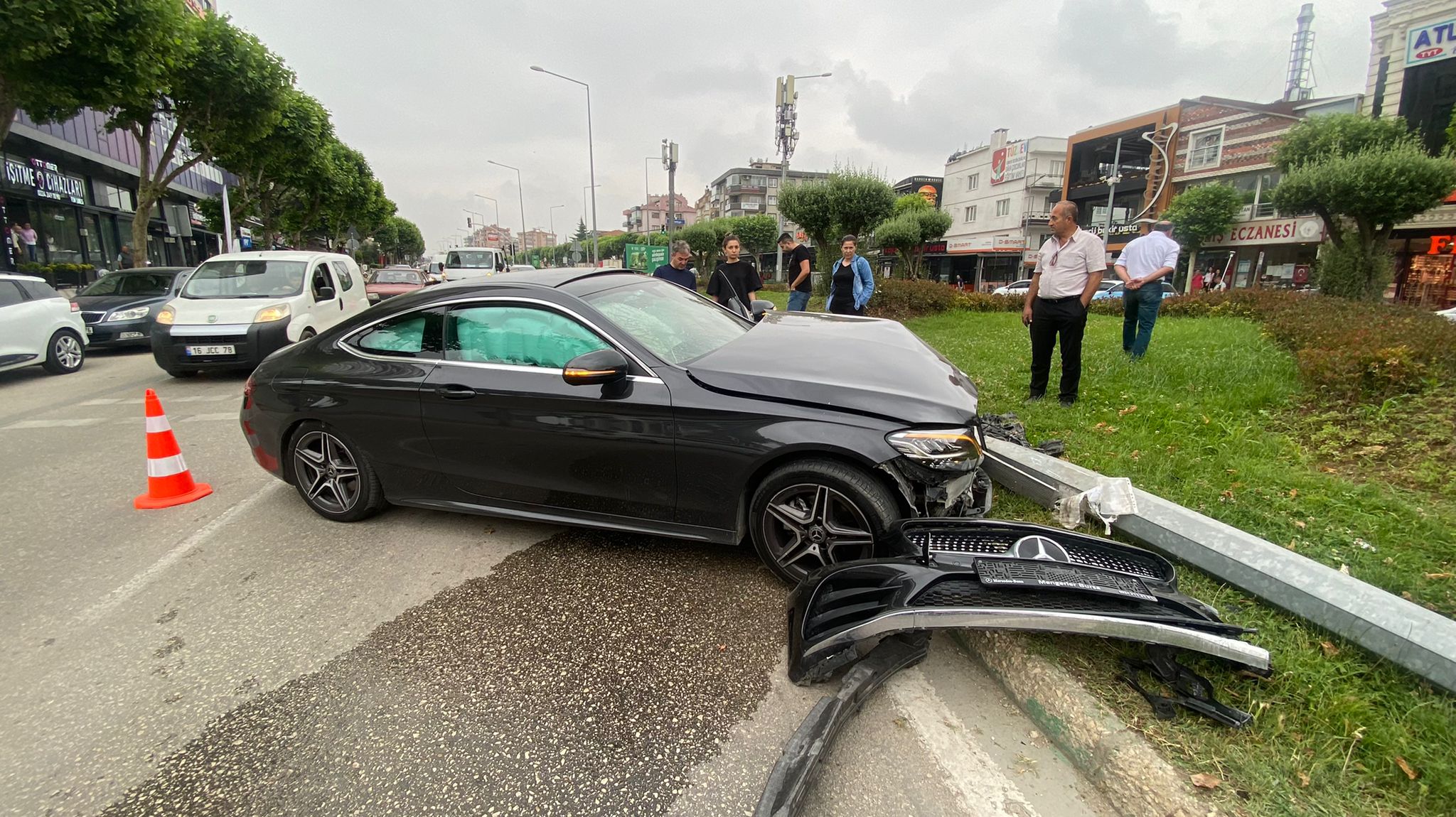 Bursa Da Kaza L Ks Otomobil Kullan Lamaz Hale Geldi Norm Haber