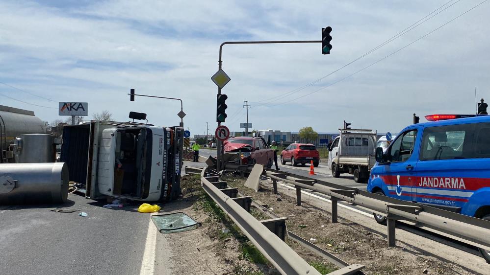 Kırmızı ışık ihlalinin getirdiği kaza kamerada Norm Haber