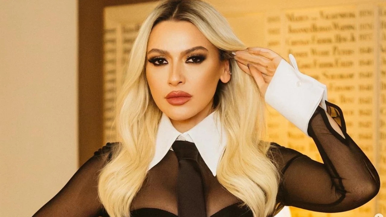 Hadise nin yatak pozları olay oldu Norm Haber