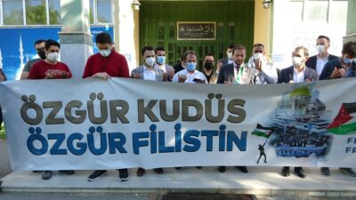 Bursa’da Filistinli öğrenciler Kudüs için dua etti