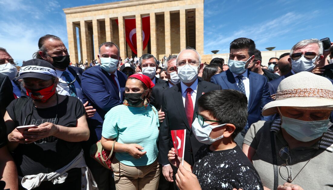 CHP Genel Başkanı Kılıçdaroğlu’ndan Anıtkabir’e ziyaret