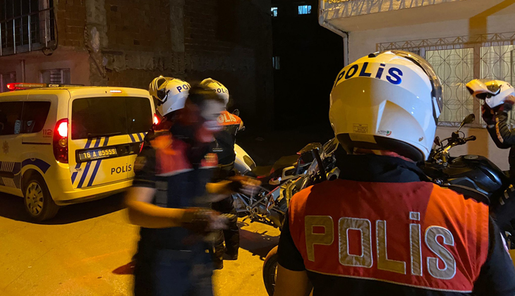 Bursa’da 16 metruk binaya 100 polisle eş zamanlı baskın
