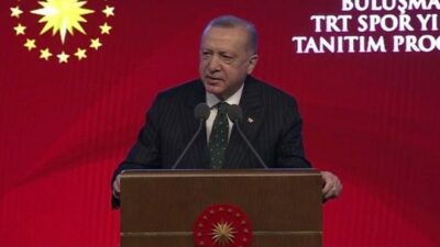 Erdoğan’dan tepki: ‘Zulme alkış mı tutalım?’