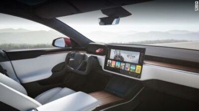 Elon Musk Tesla Model S Plaid Plus’ı iptal etti!