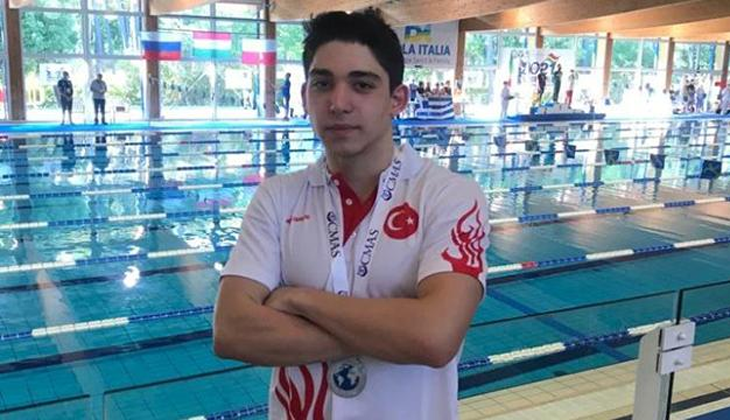 Paletli yüzmede Türk sporcu Kaan Kahraman, dünya ikincisi oldu