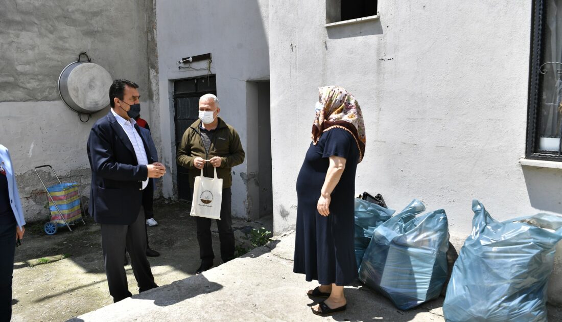 Mustafa Dündar’dan çevre dostlarına hediye