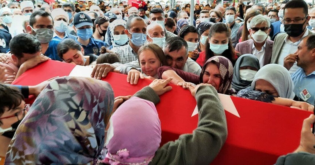 Şehit polis memuru, toprağa verildi