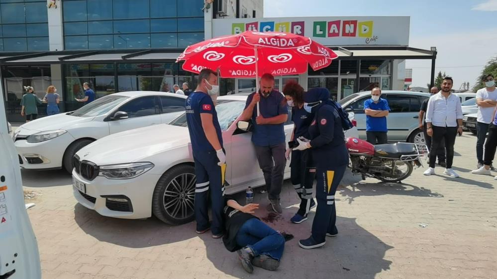 Bursa’da yaralılara şemsiyeli yardım