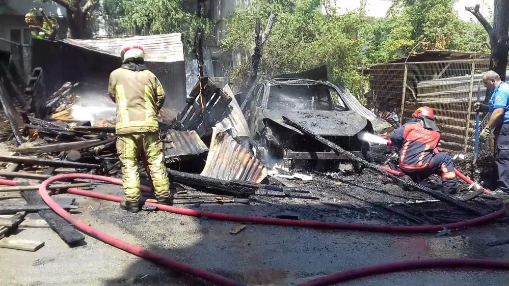 Bursa’da yeni aldığı otomobil küle döndü