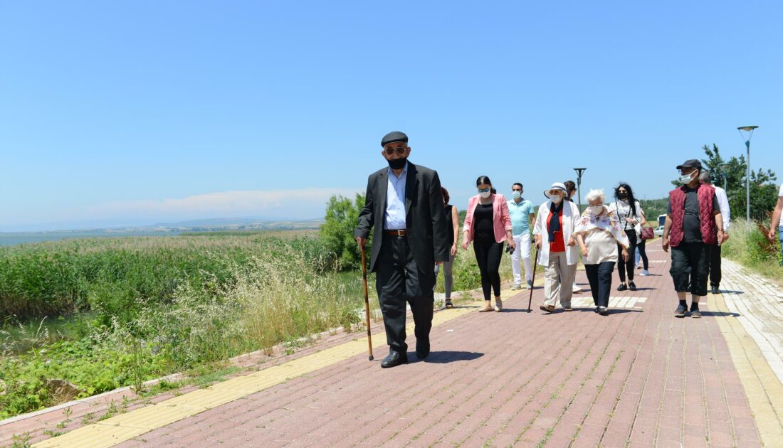 Bursa’da huzurevi sakinlerinin açık hava keyfi