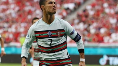 Ronaldo’ya iki yüzlülük eleştirisi