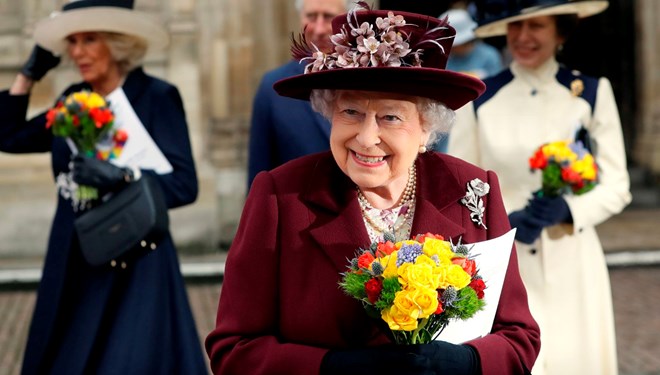 Oxford öğrencileri Kraliçe Elizabeth’in portresini okuldan kaldırdı