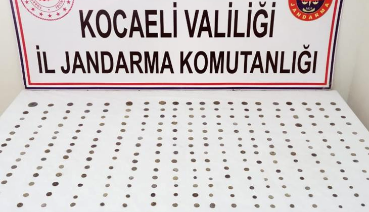 Kocaeli’de 281 adet sikkeyi satmak isteyenlere suçüstü