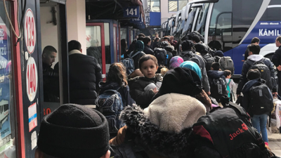 Yunanistan Türkiye üzerinden sığınma başvurularını durdurdu