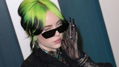 Billie Eilish’den özür