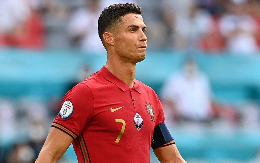 Mobilya devi su şişesine Cristiano Ronaldo’nun adını verdi