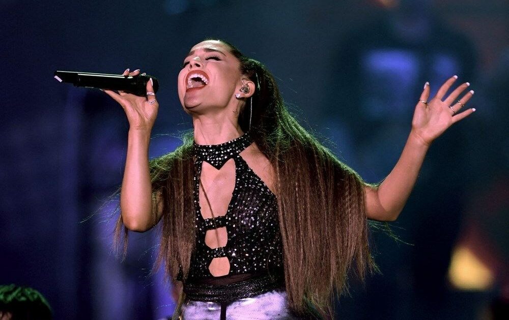 Ariana Grande ‘Tanrı Kadındır’ adında parfüm çıkardı