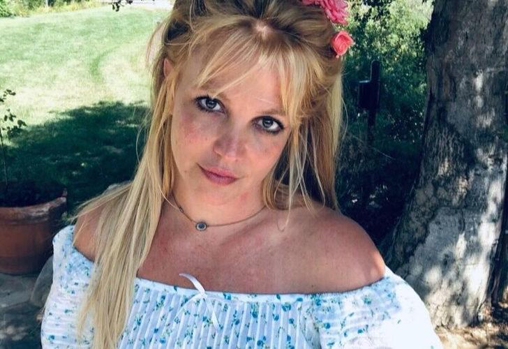 Britney Spears şimdi de çıplak fotoğrafıyla gündemde