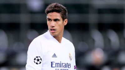 Varane, Manchester United yolunda