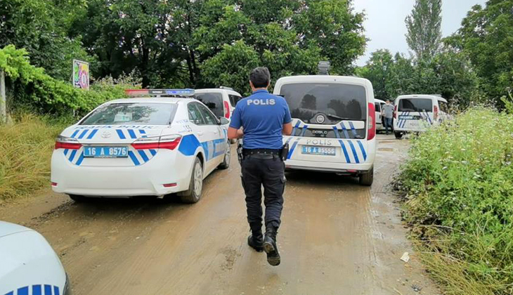 Bursa’da nefes kesen kovalamaca! Polis otosuna çarptı…