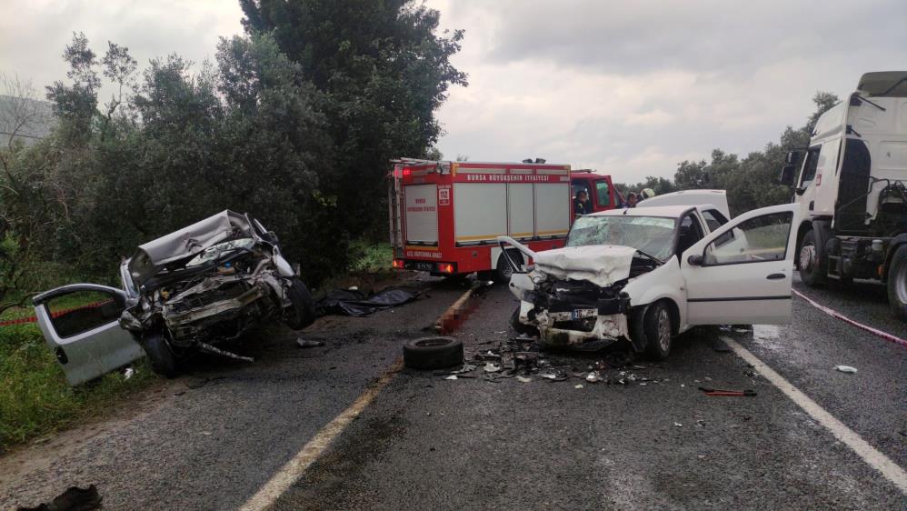 Bursa’daki feci kazada ölü sayısı 5’e yükseldi! Piknikten geliyorlarmış…