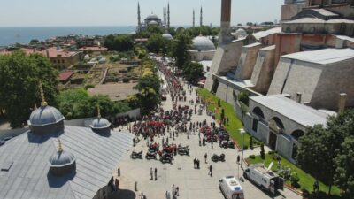 15 Temmuz şehitleri için 251 motosiklet ile saygı turu