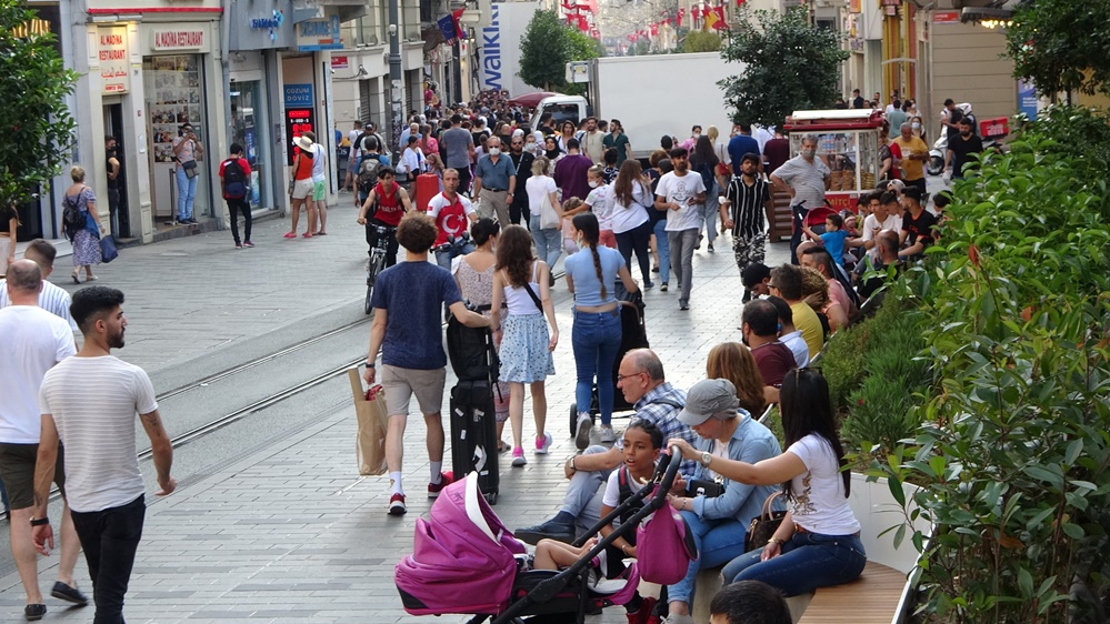 10 Ağustos koronavirüs tablosu açıklandı! 124 can kaybı, 26 bin 597 yeni vaka