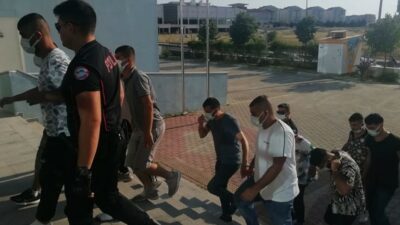 Polis silahlı saldırıyı önledi: 12 gözaltı