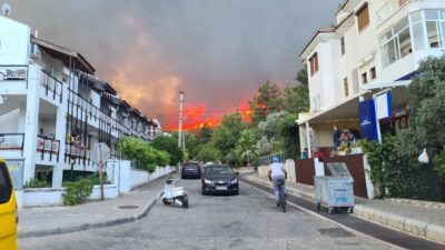 Bir orman yangını da Marmaris’te! Yerleşim yerlerini tehdit ediyor…