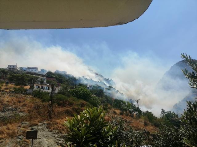 Hatay’da bir yangın daha! Evlere sıçradı…