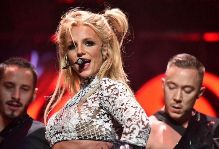 Britney Spears vasiliğinin muhasebecisine verilmesini talep etti