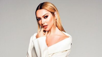 Hadise yürekleri hoplattı! Derin göğüs dekolteli bikinisiyle…