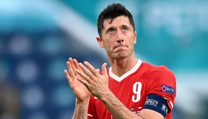 Robert Lewandowski yılın futbolcusu seçildi