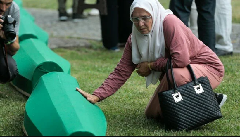 Srebrenitsa soykırımının üzerinden 26 yıl geçti