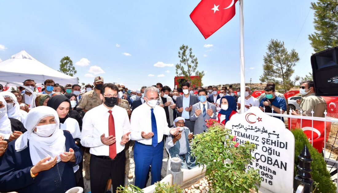 Vali Karaloğlu’ndan 15 Temmuz şehitlerinin kabirlerine ziyaret