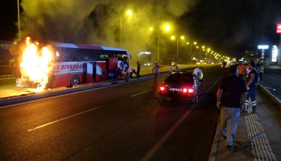 Facianın kıyısından dönüldü! Otobüs seyir halindeyken yandı…