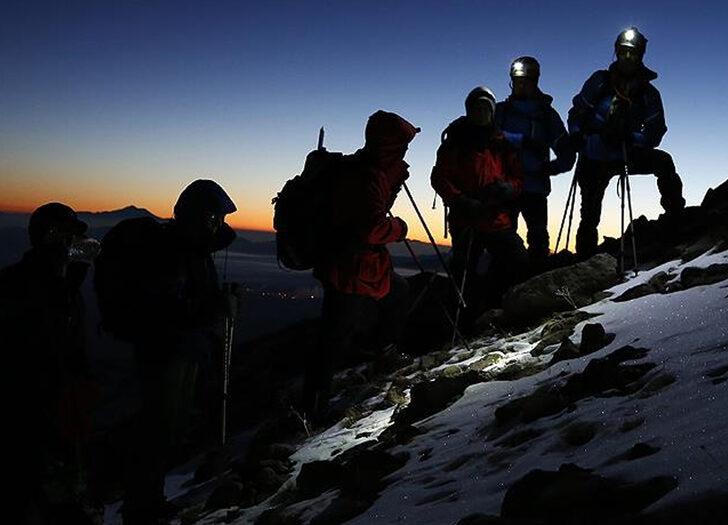 K2 Dağı’nda hayatını kaybeden 3 dağcının cansız bedenlerine ulaşıldı