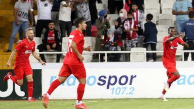 Sivasspor, Avrupa’da bir üst tura yükseldi