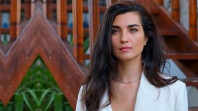 Tuba Büyüküstün makyajsız halini paylaştı!