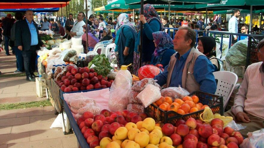 Meyve fiyatları bir yılda yüzde 108 arttı