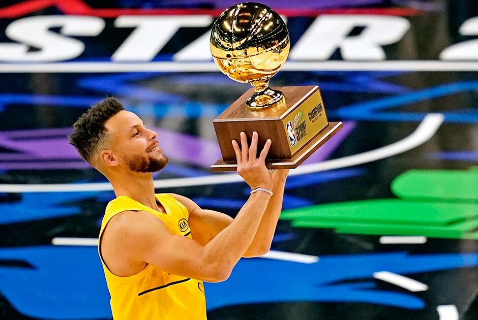 Stephen Curry’den tarihi imza!