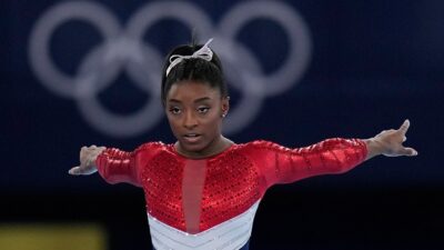 Simone Biles geri dönüyor