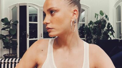 Serenay Sarıkaya’nın yeni pozları sosyal medyayı salladı