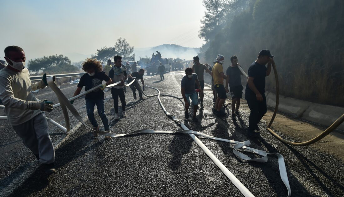 Vatandaş yangın cephesinde ön sırada