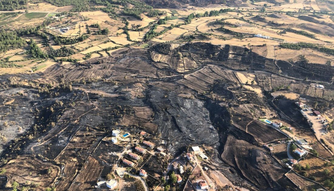 Muğla’da yanan alanlar havadan görüntülendi