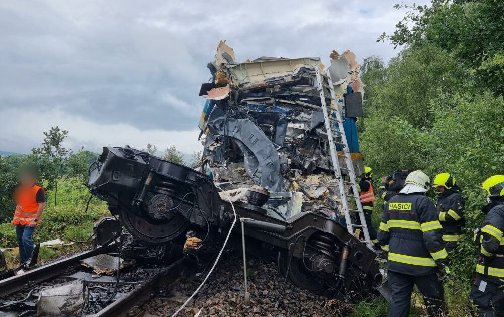 Çekya’da tren kazası: Ölü ve yaralılar var