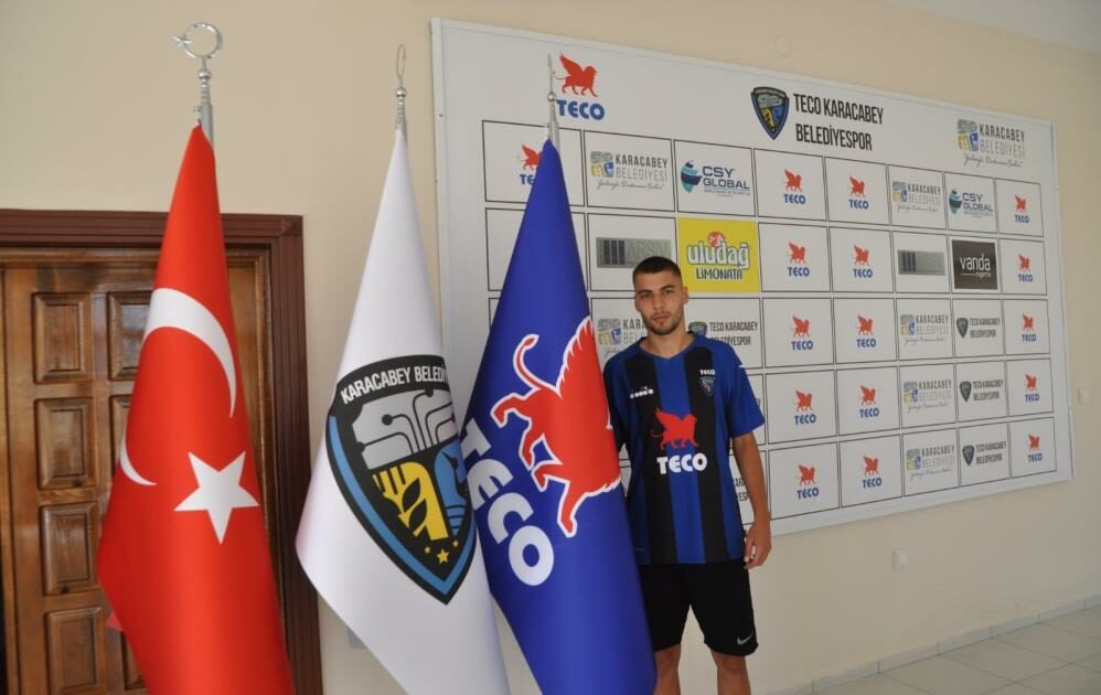 Berk Ali Nizam 1 yıl daha Karacabey Belediyespor’da