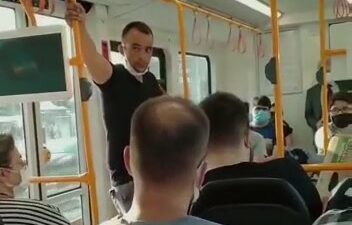 Bursa’da maske tartışması! Metrodan indirildi