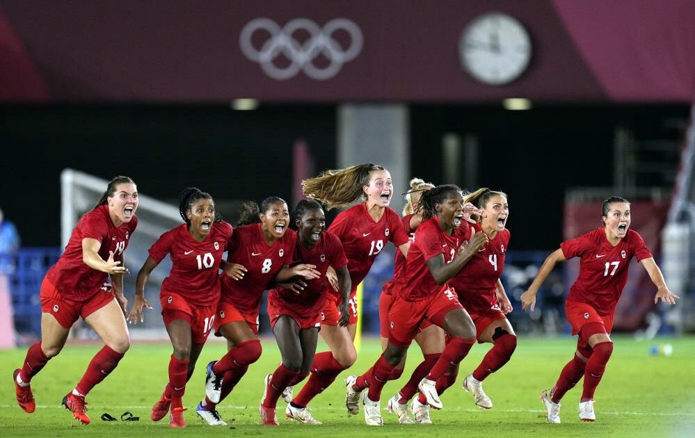 Kadınlar futbolda Kanada Olimpiyat şampiyonu