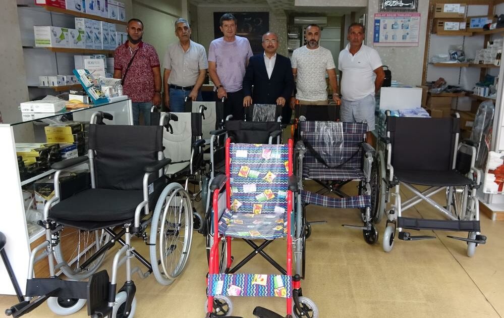 Fransa’dan geldi onlarca engelli çocuğu sevindirdi